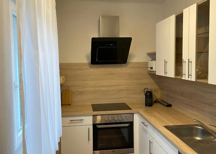 Wunderschoene Stadtwohnung Appartement *